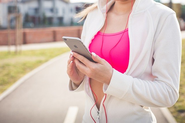 Pourquoi faire des activités physiques en écoutant de la musique ?